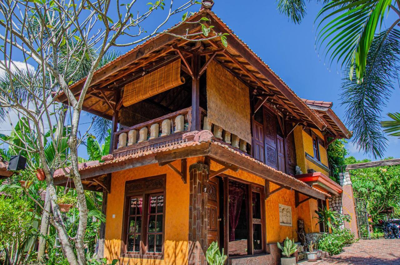 Отель Stanley Lombok Матарам Номер фото